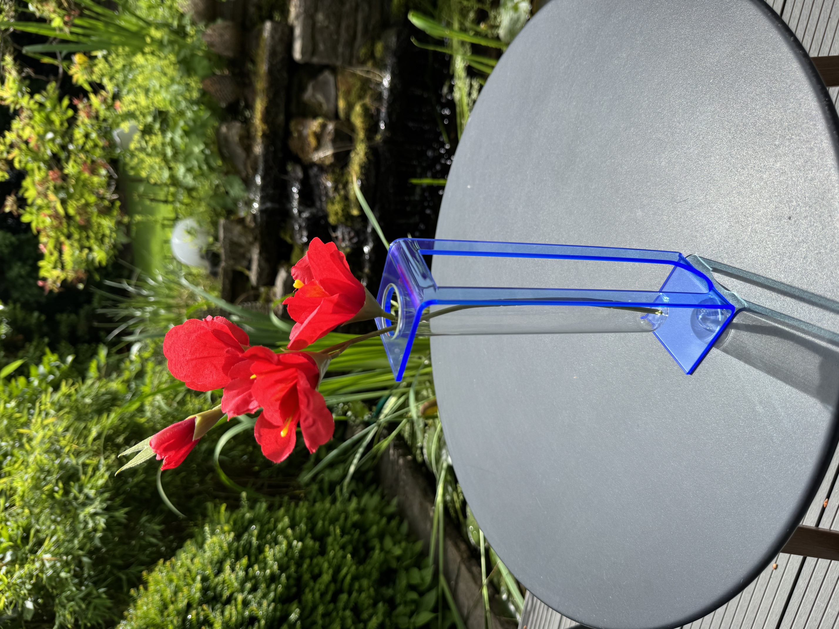 Acryl Vase Neon blau
