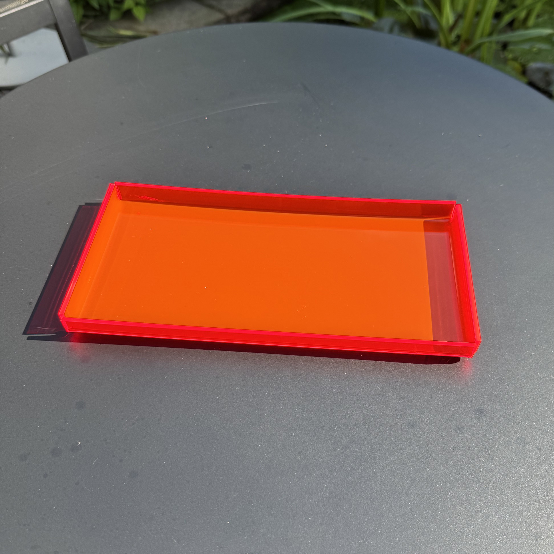 Tablet Neon rot lang Mittel 