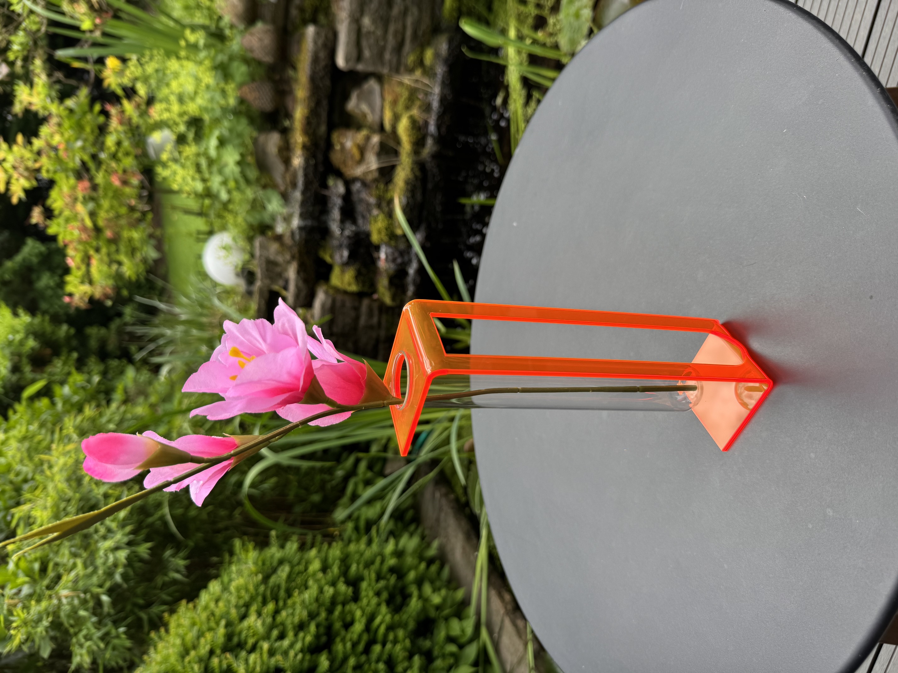 Acryl Vase Neon orange